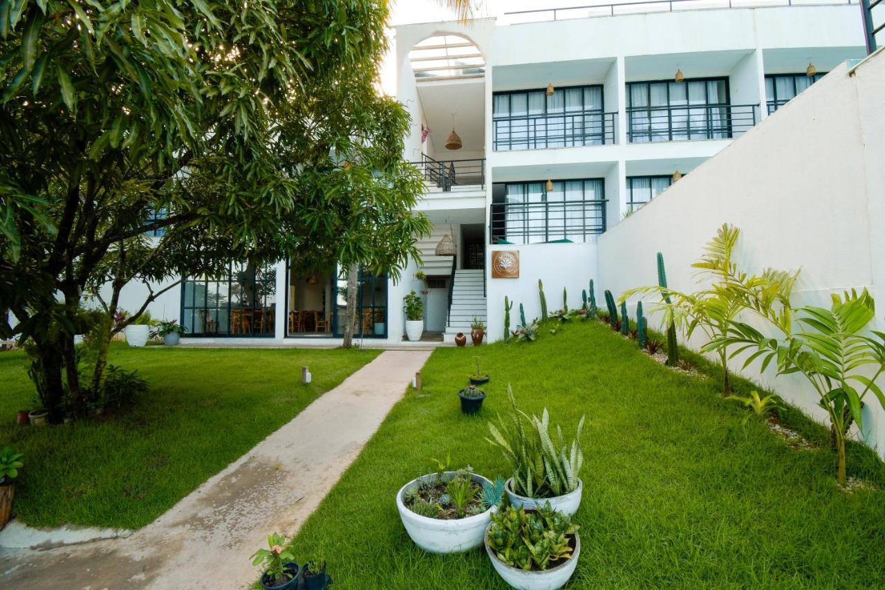 Milie Lounge Pousada Japaratinga Luaran gambar